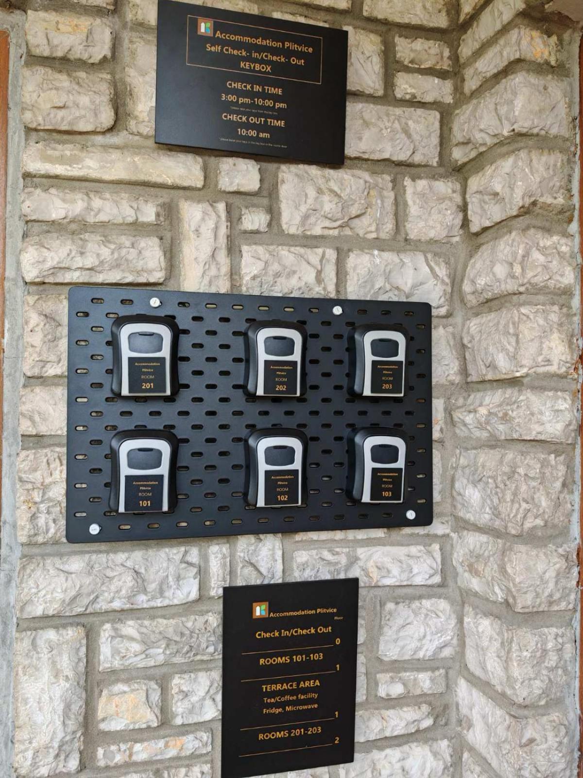 Accommodation Plitvice Korenica Esterno foto