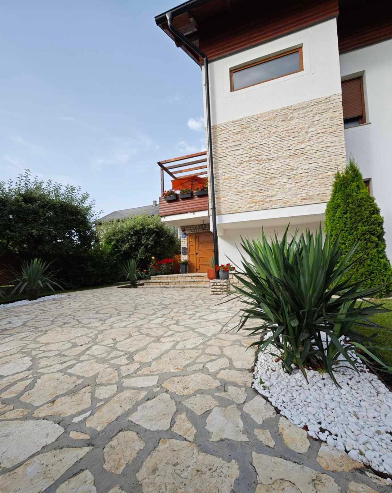 Accommodation Plitvice Korenica Esterno foto