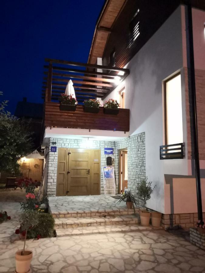 Accommodation Plitvice Korenica Esterno foto