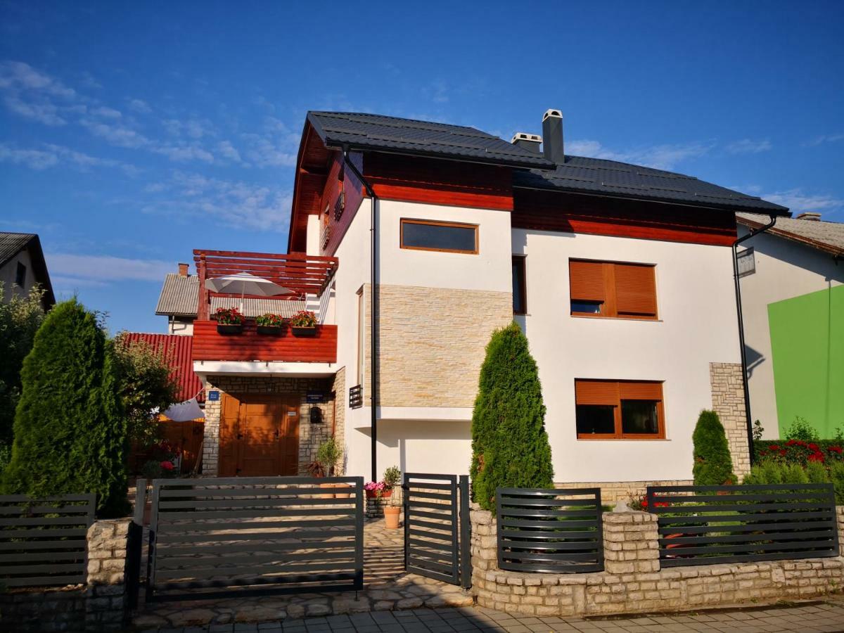 Accommodation Plitvice Korenica Esterno foto